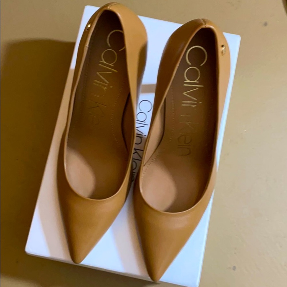 Calvin Klein Pumps